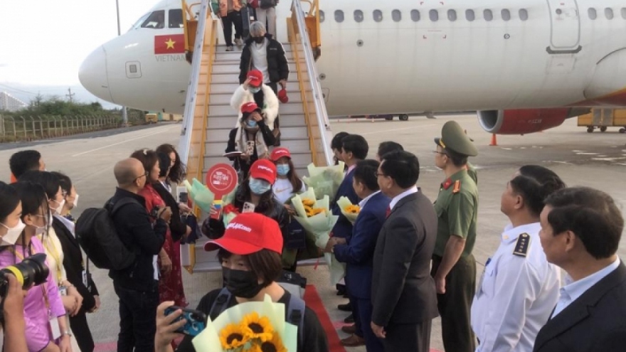 Vietnam records sharp influx of foreign arrivals during Tet